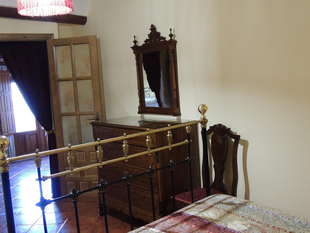 Las Bodegas Del Gilo Valdealgorfa Rom bilde